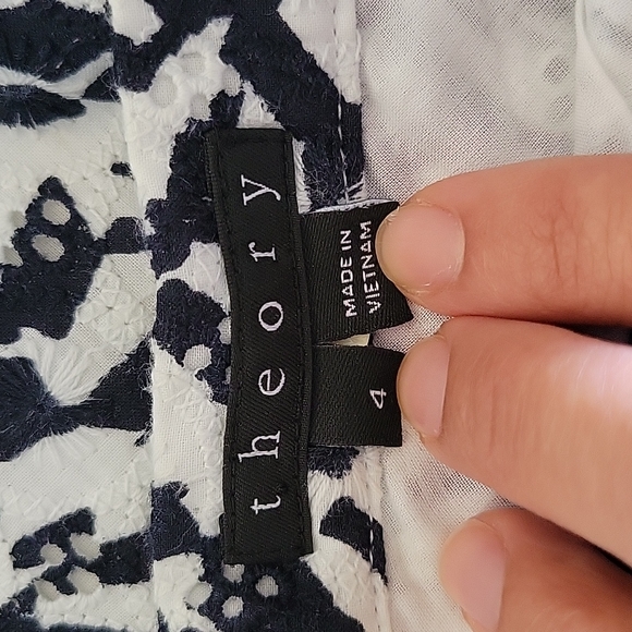 Theory Lonati Pescara Lined Eyelet Skirt Size 4 - Picture 4 of 9